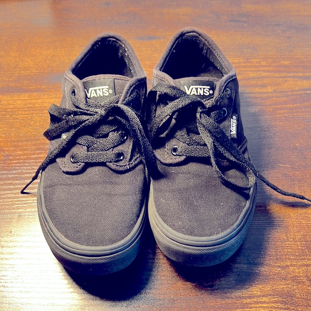 Black Vans size 2 - unisex